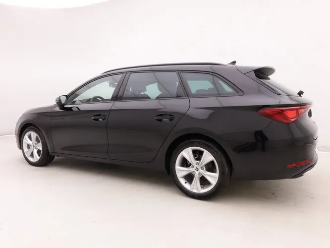 Seat Leon 1.5 TSi 150 FR Sportswagon + GPS + Virtual + Winter + LED Lights Image 3