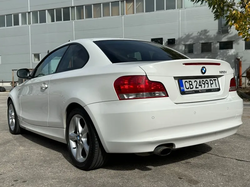 BMW 120 I Купе Image 3