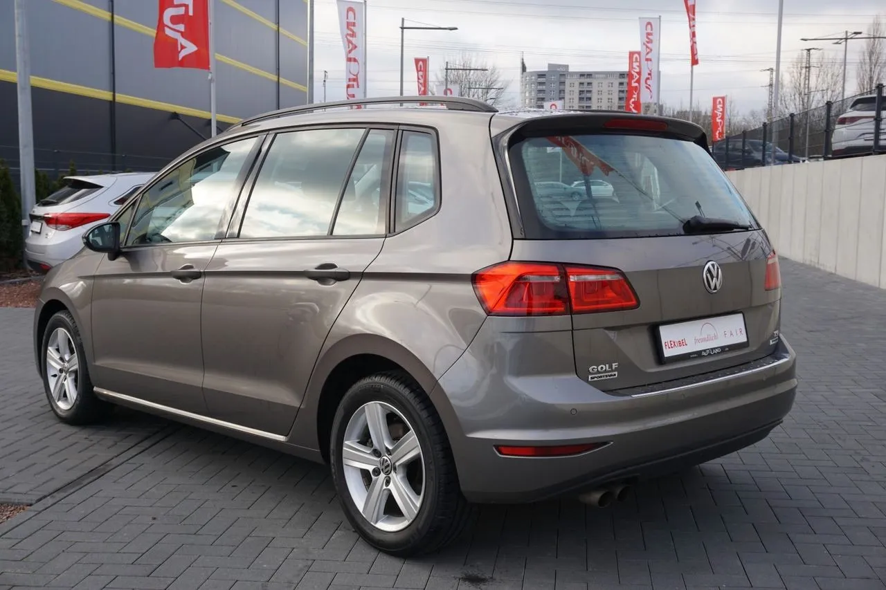 Volkswagen Golf Sportsvan VII 1.4 TSI...  Image 2