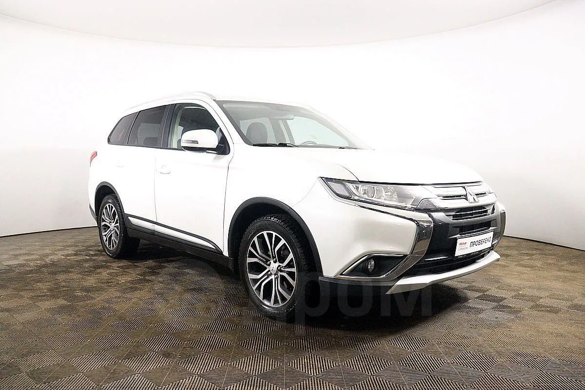 Mitsubishi Outlander Image 3