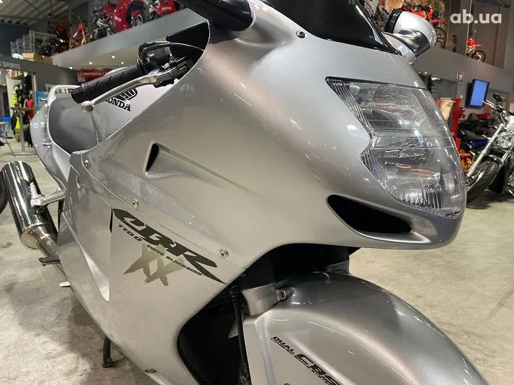 Honda CBR Image 8